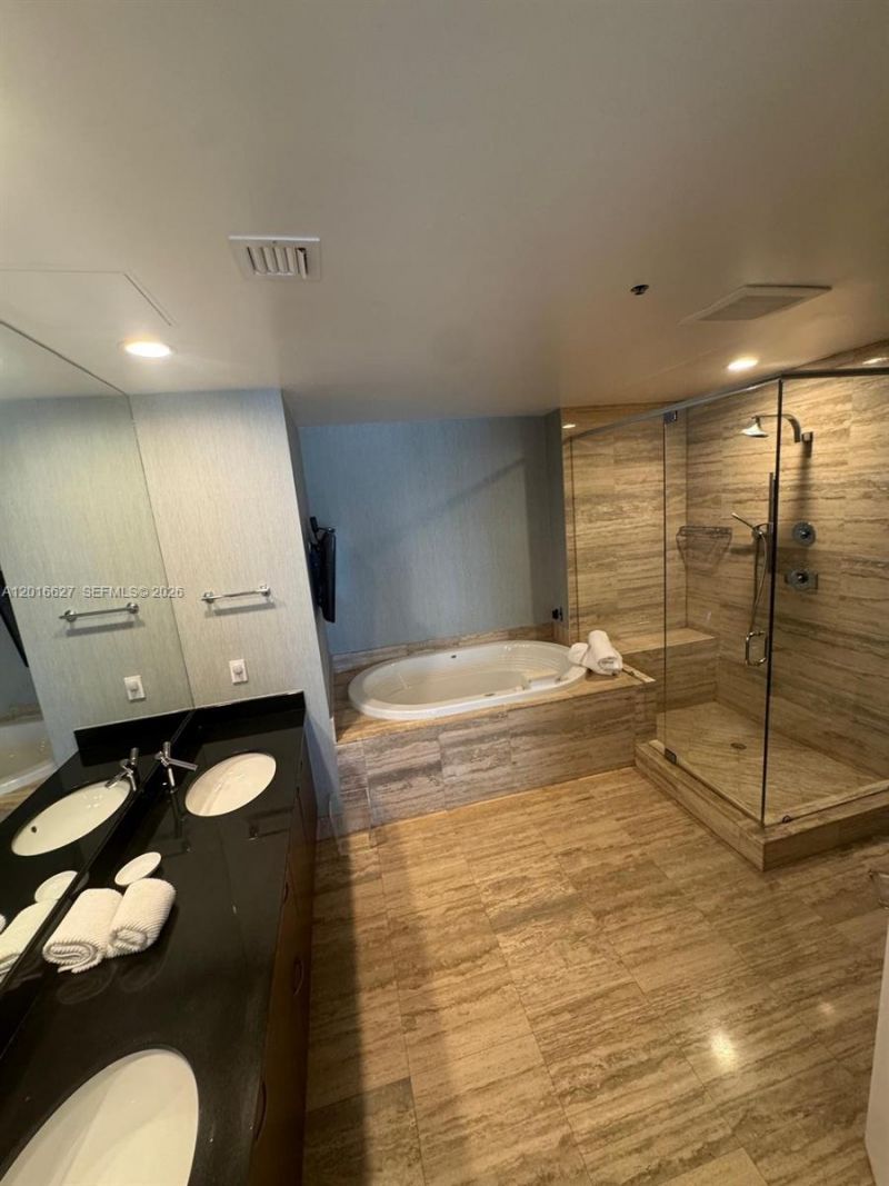 16001 Collins Ave, Unit 1002, Sunny Isles Beach, FL 33160 Photo