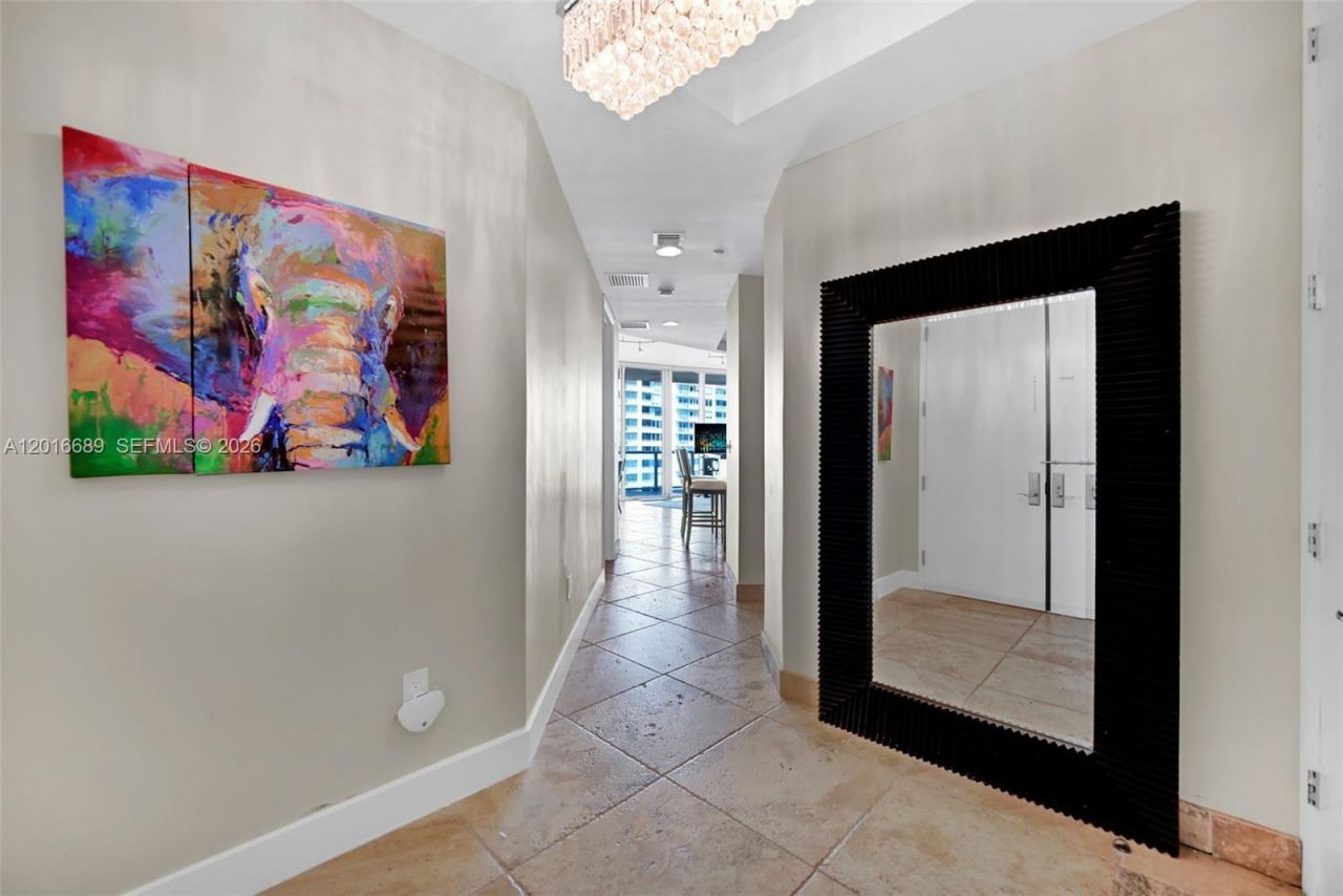100 S Pointe Dr, Unit 801, Miami Beach, FL 33139 Photo