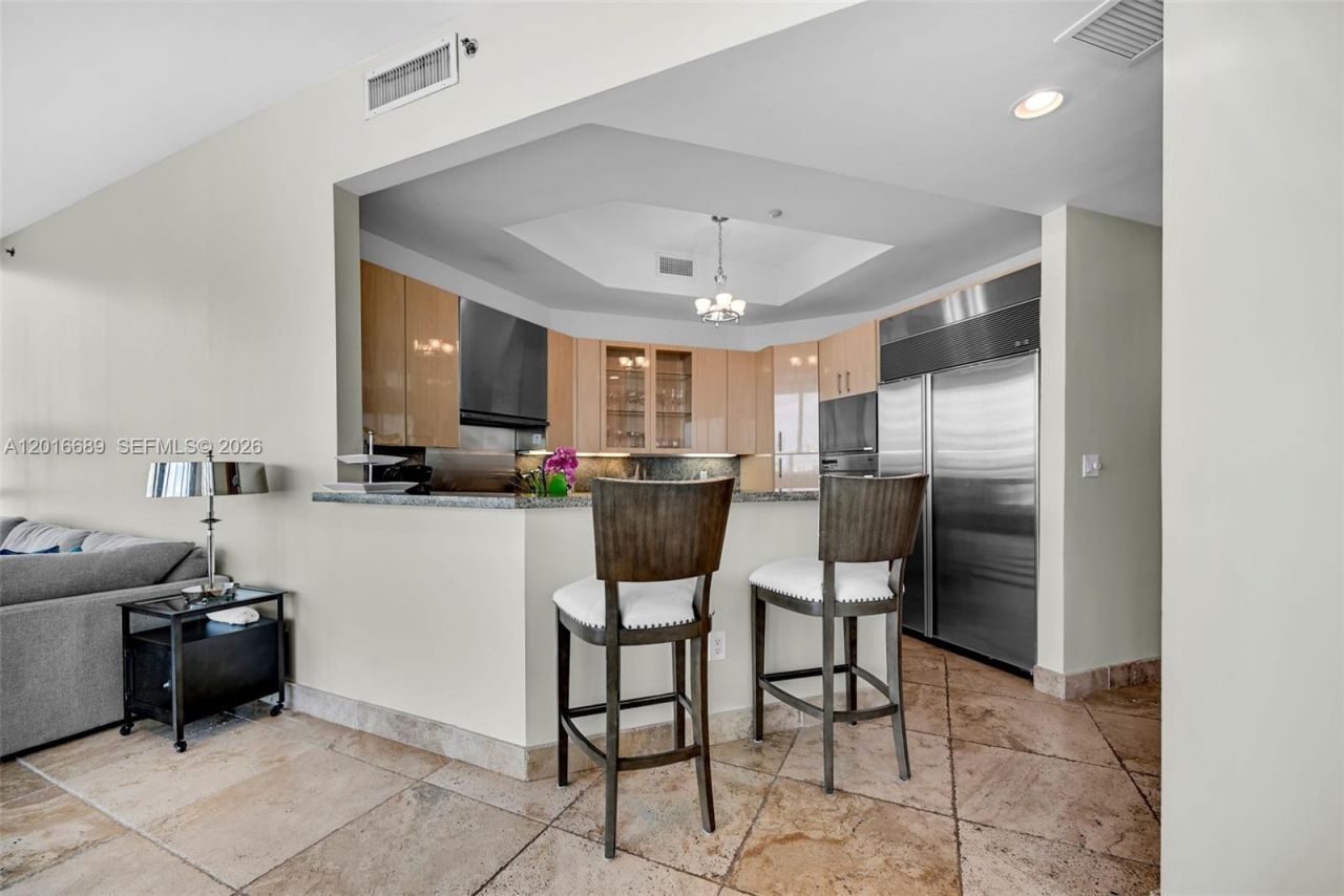 100 S Pointe Dr, Unit 801, Miami Beach, FL 33139 Photo