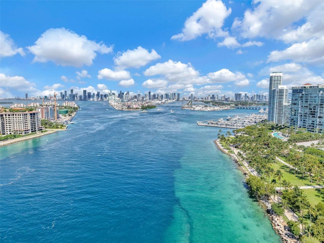 100 S Pointe Dr, Unit 801, Miami Beach, FL 33139 Photo