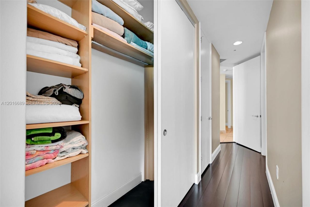 100 S Pointe Dr, Unit 801, Miami Beach, FL 33139 Photo