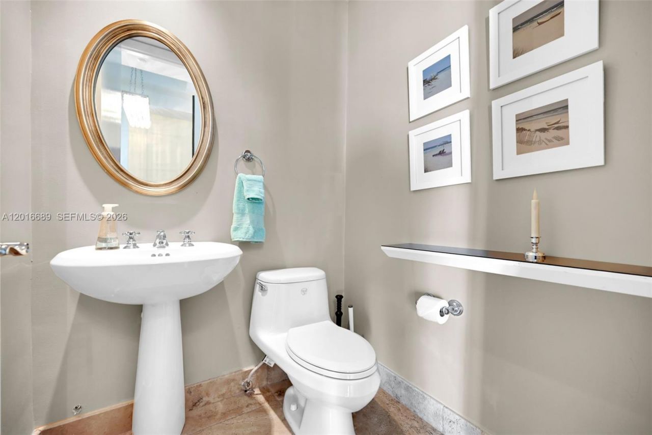 100 S Pointe Dr, Unit 801, Miami Beach, FL 33139 Photo