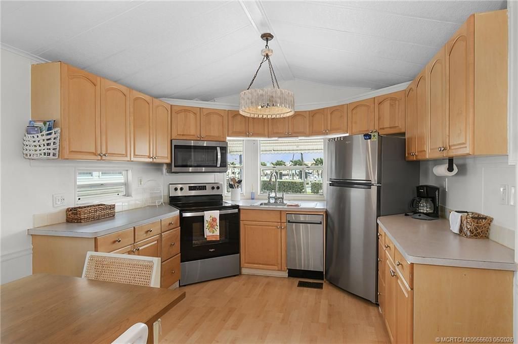 10725 S Ocean Drive, Unit 98, Jensen Beach, FL 34957 Photo