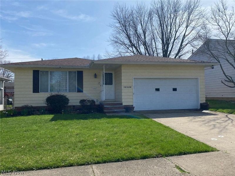 14144 Lisa Drive, Maple Heights, OH 44137 Photo 1