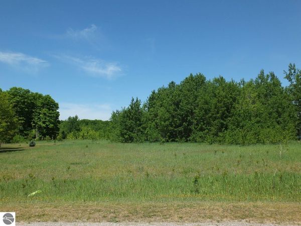 9441 Kingsfield Drive, Kingsley, MI 49649