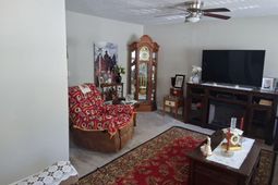 949 Nance Street photo 4