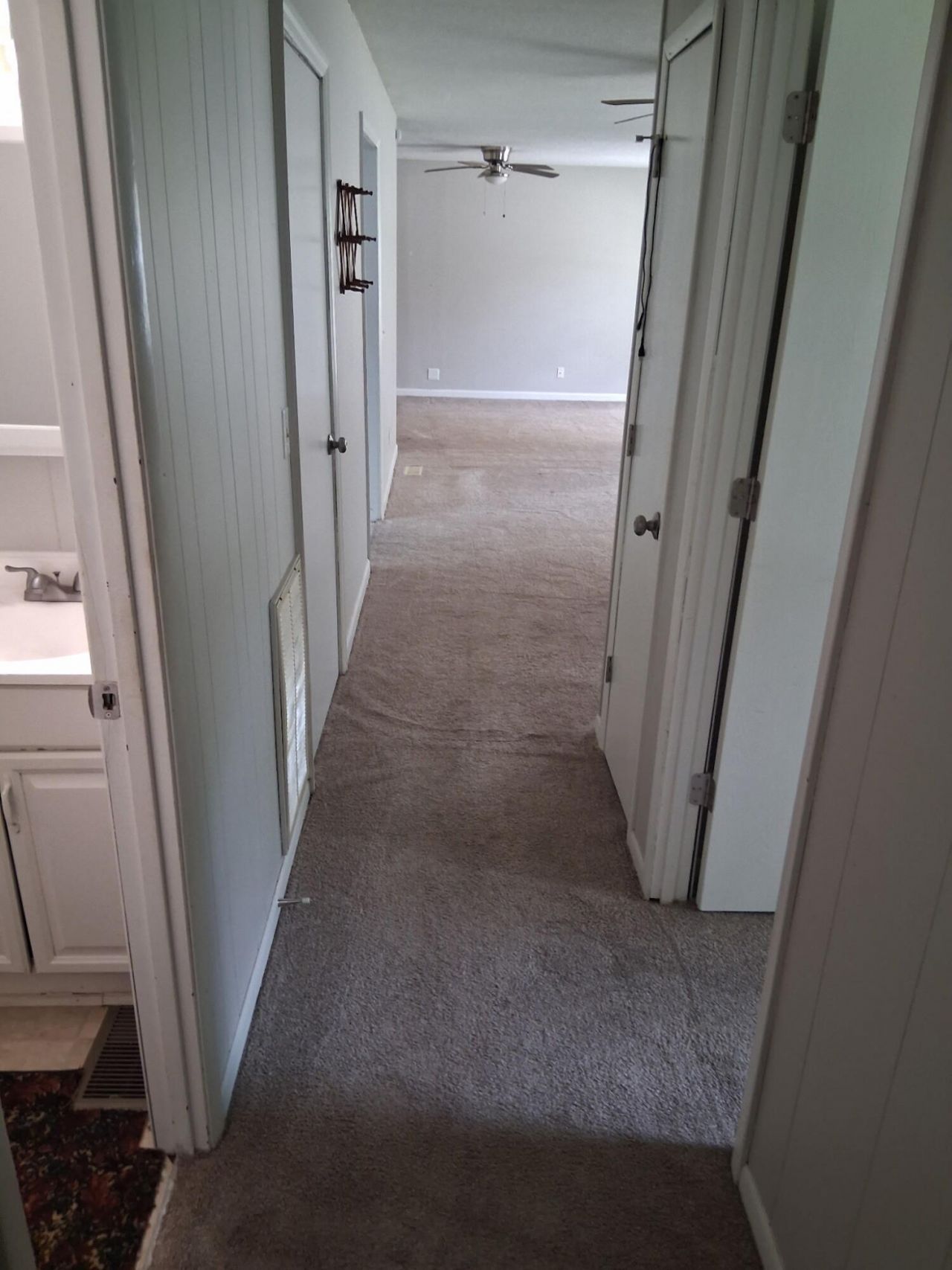949 Nance Street Photo 6