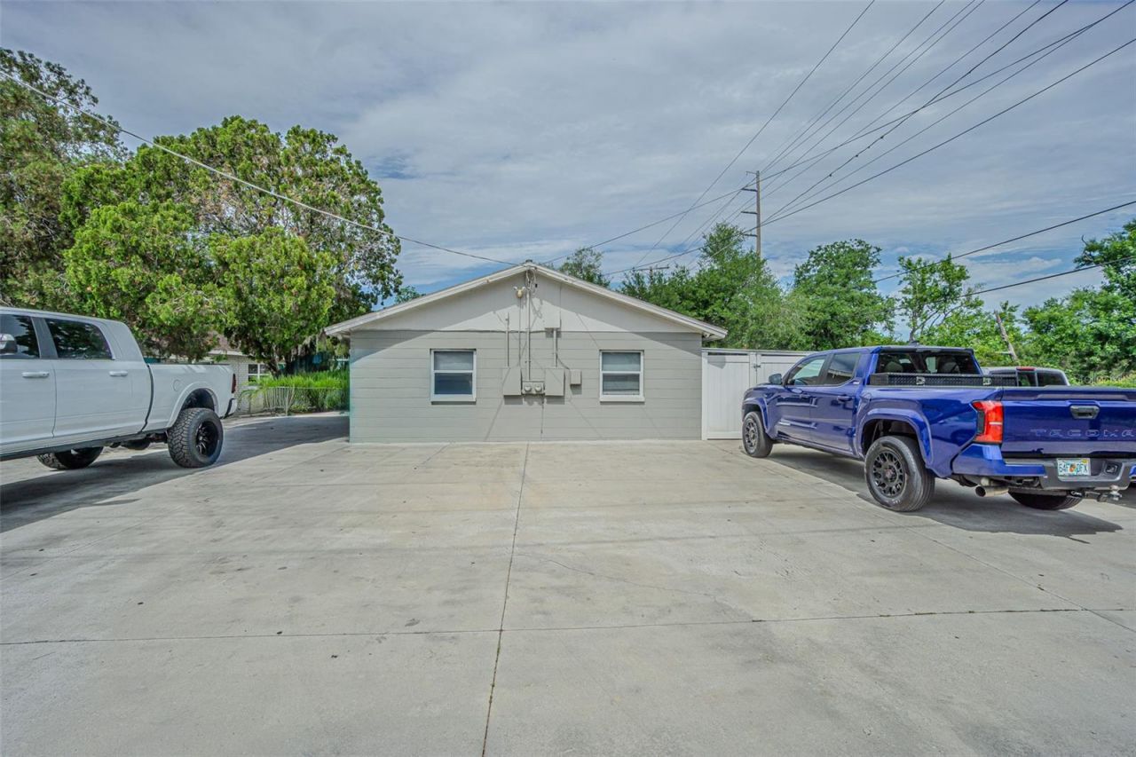 7226 Donald Avenue , Tampa, FL 33614 Photo