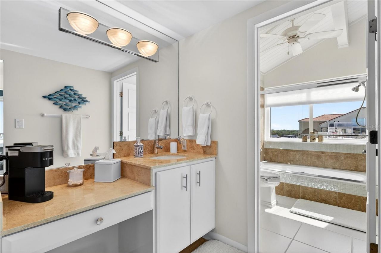 661 Marina Point Drive, Unit 661, Daytona Beach, FL 32114 Photo