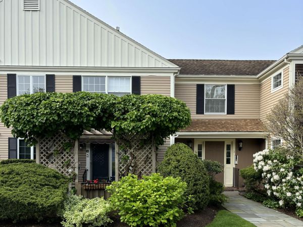 39 Tower Hill Road , Unit APT 1A, Osterville, MA 02655