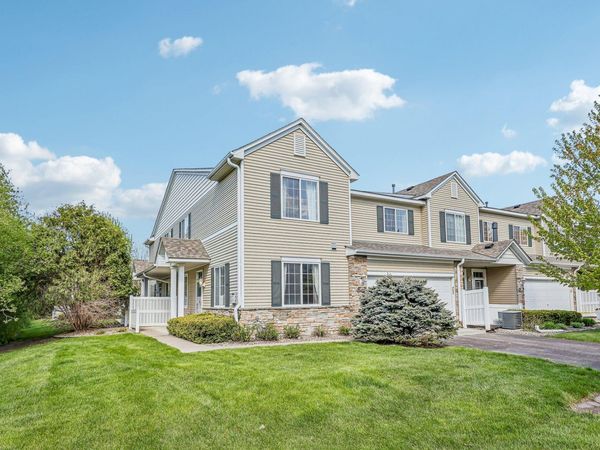 40 River Woods Drive W, Saint Paul Park, MN 55071