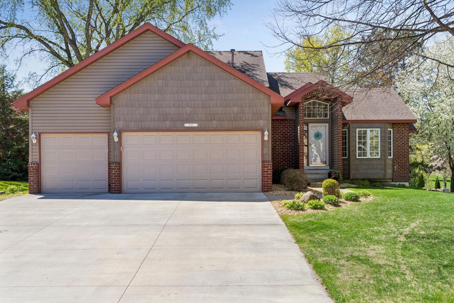 8991 Montegue Terrace, Brooklyn Park, MN 55443 Main Photo
