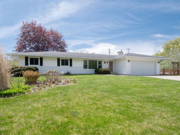 2403 Inca Lane, New Brighton, MN 55112
