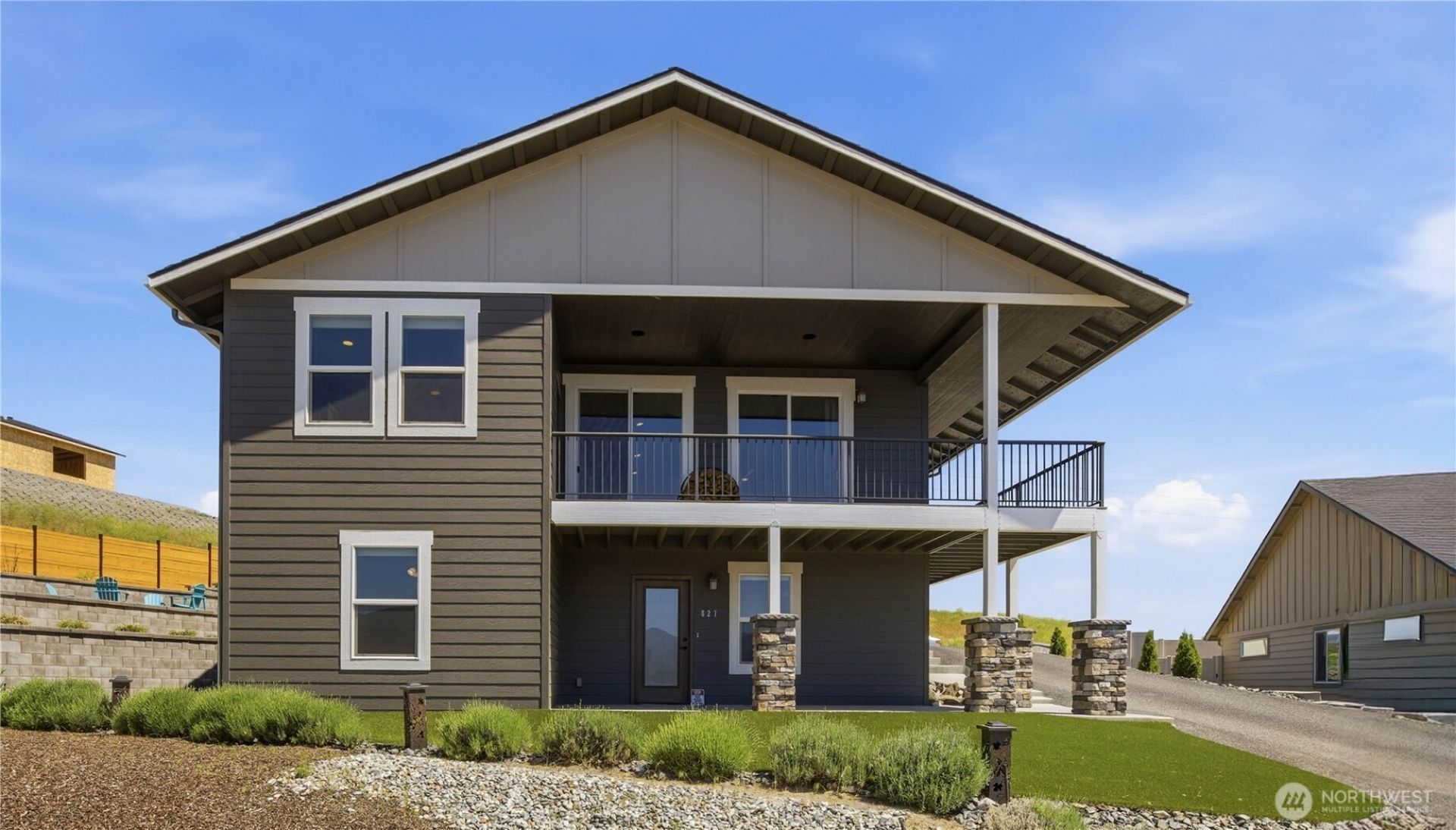 827 Madeleine Court, East Wenatchee, WA 98802 Main Photo