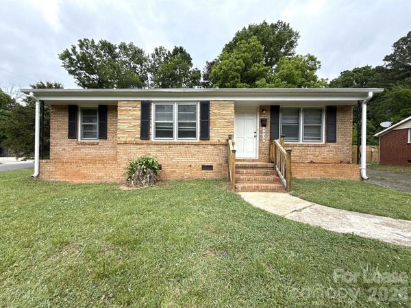 4434 Brooktree Drive , Charlotte, NC 28208