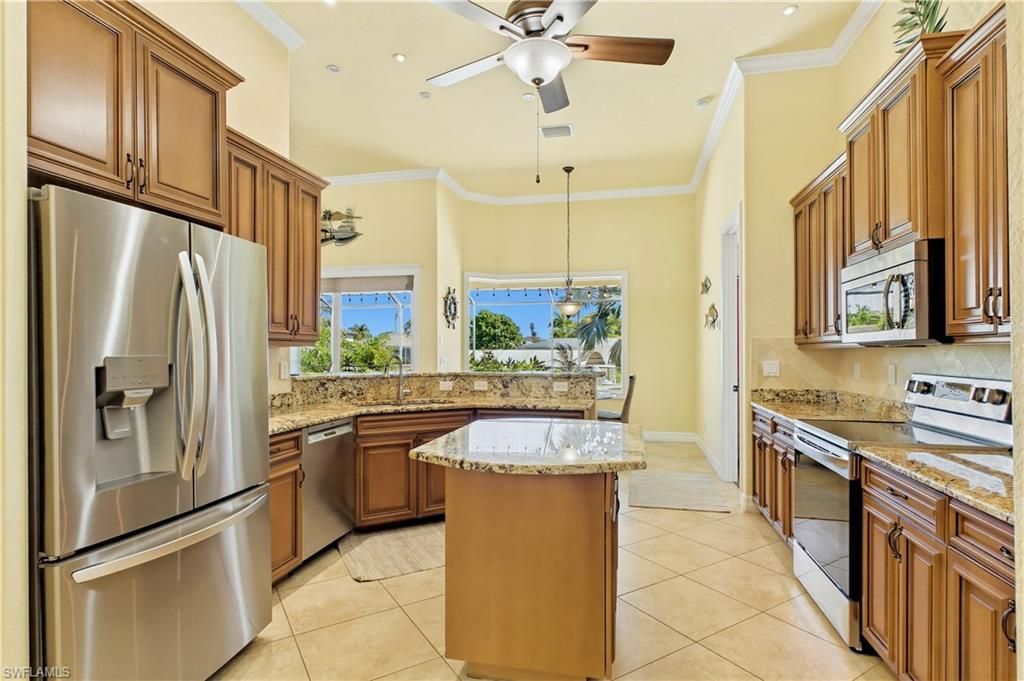 1440 Vendome Ct, Cape Coral, FL 33904 Photo