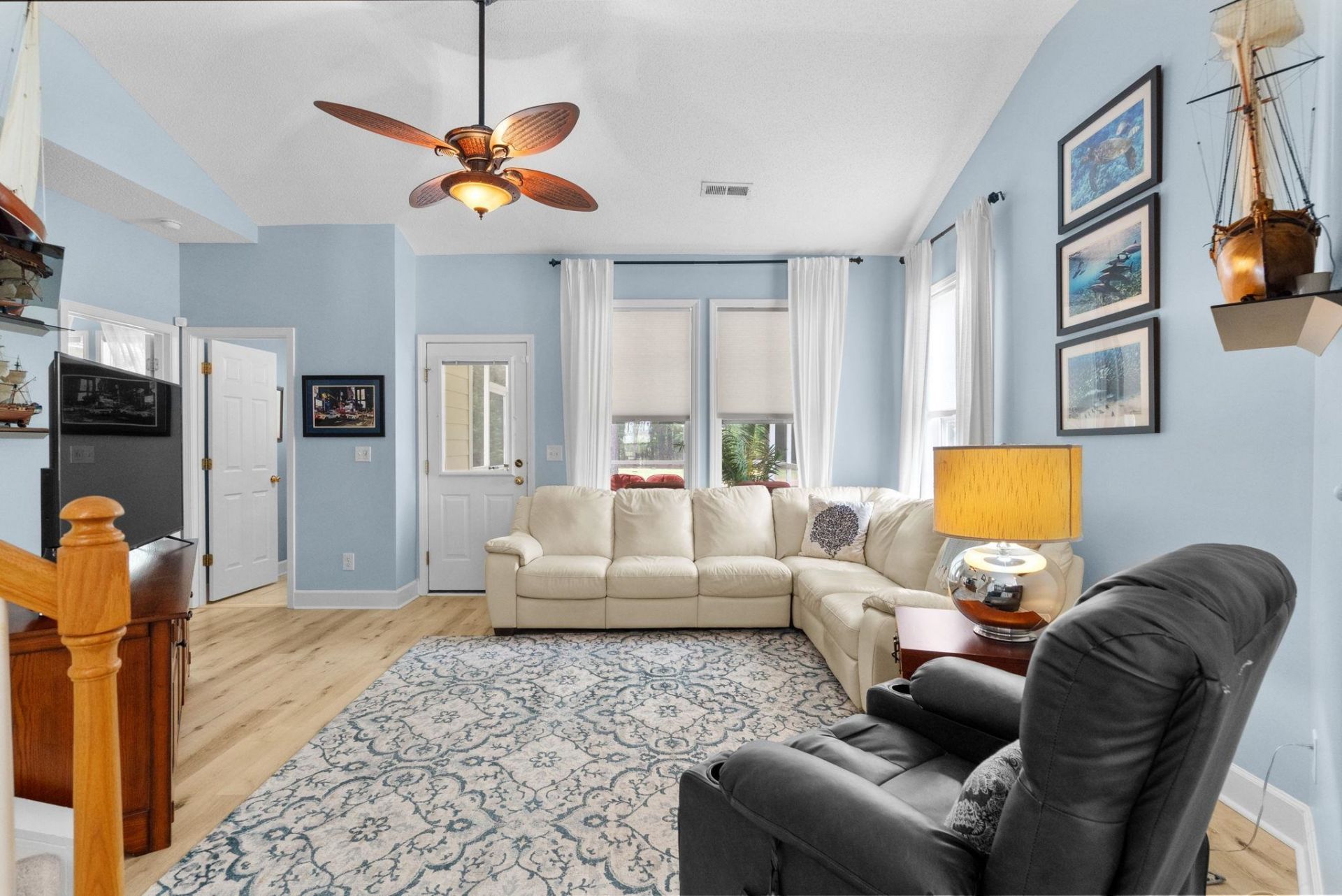 6203 Catalina Dr. Photo 5