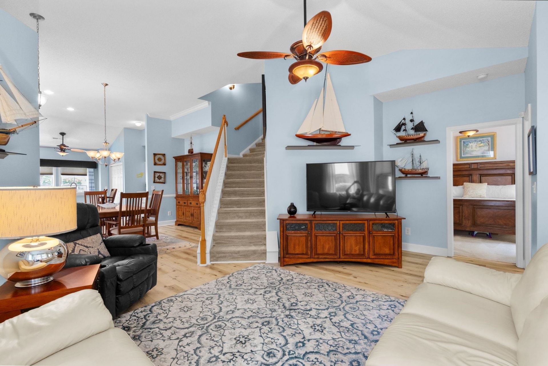 6203 Catalina Dr. Photo 8