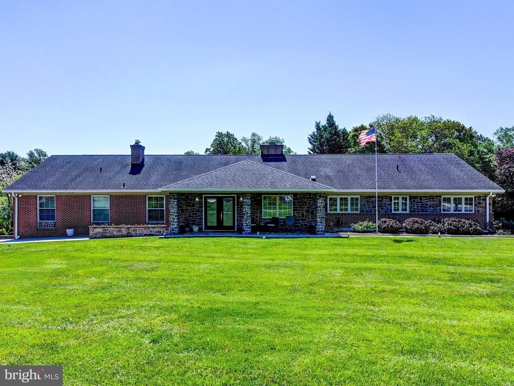 3213 WOODVALLEY DRIVE, PIKESVILLE, MD 21208