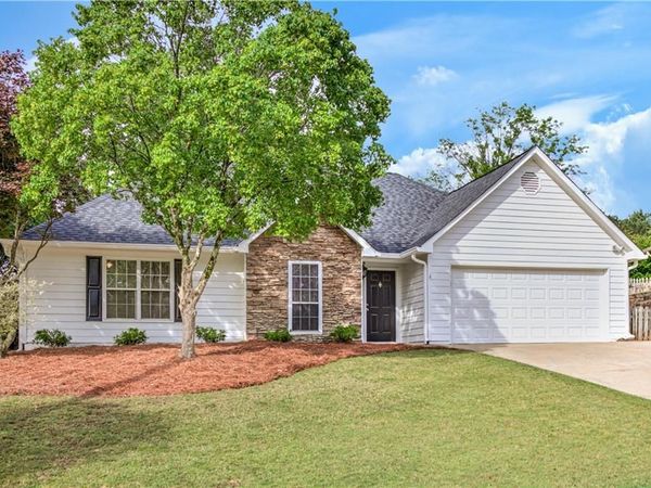 111 Columbia Place , Woodstock, GA 30189
