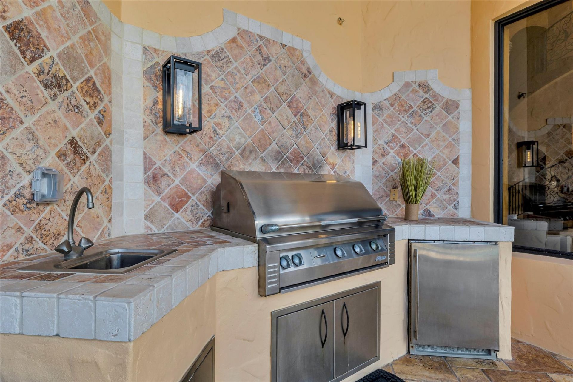 1011 Rhodes Villa Avenue, Delray Beach, FL 33483 Photo