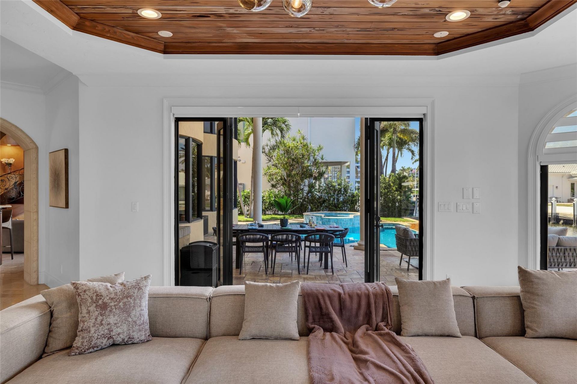 1011 Rhodes Villa Avenue, Delray Beach, FL 33483 Photo