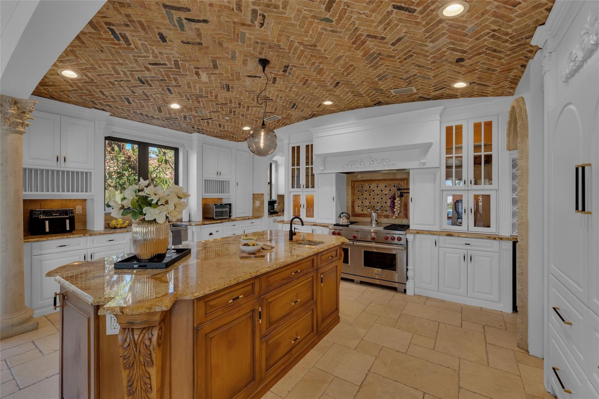 1011 Rhodes Villa Avenue, Delray Beach, FL 33483 Photo