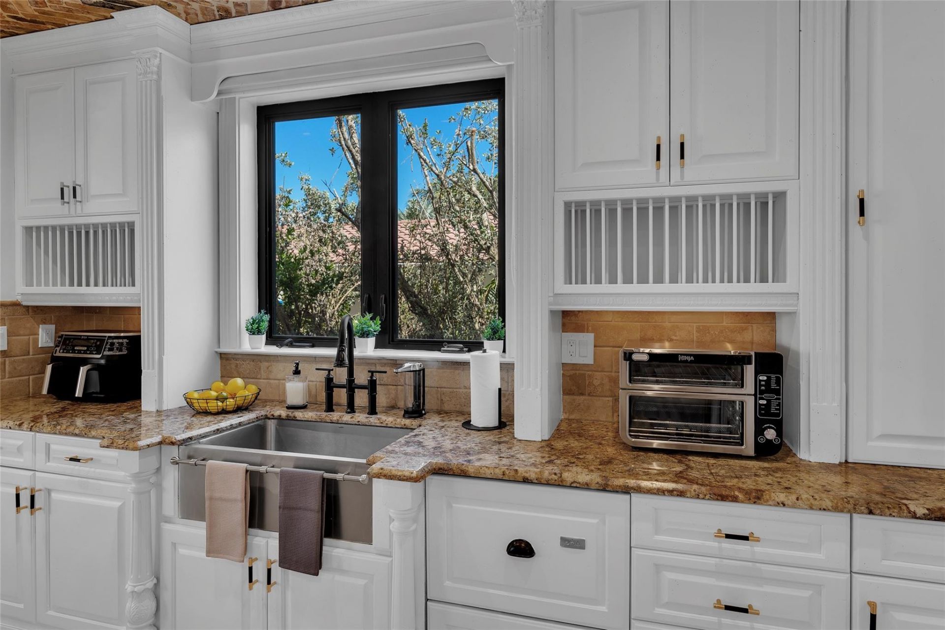 1011 Rhodes Villa Avenue, Delray Beach, FL 33483 Photo