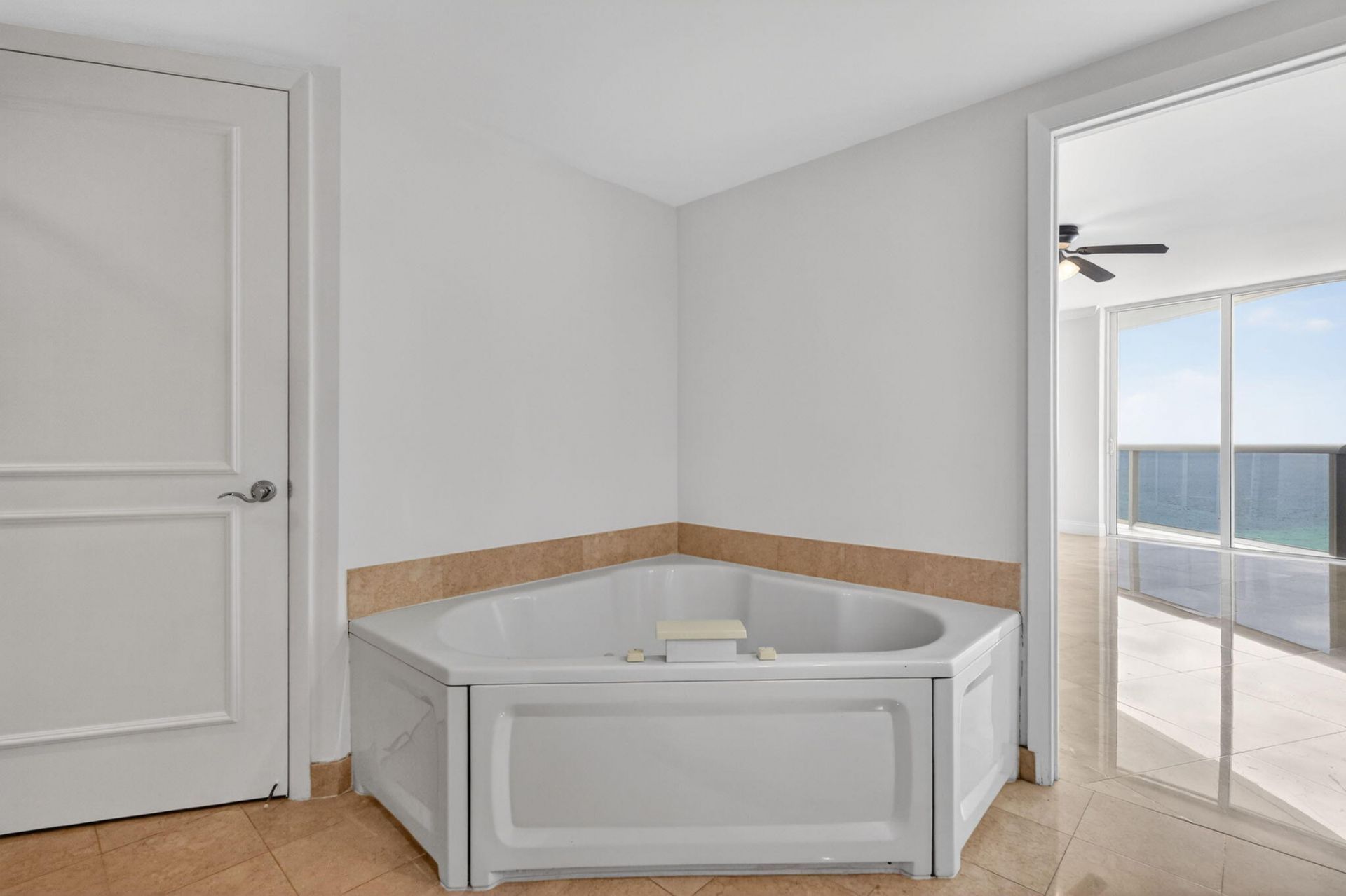 18911 Collins Avenue, Unit 2303, Sunny Isles Beach, FL 33160 Photo