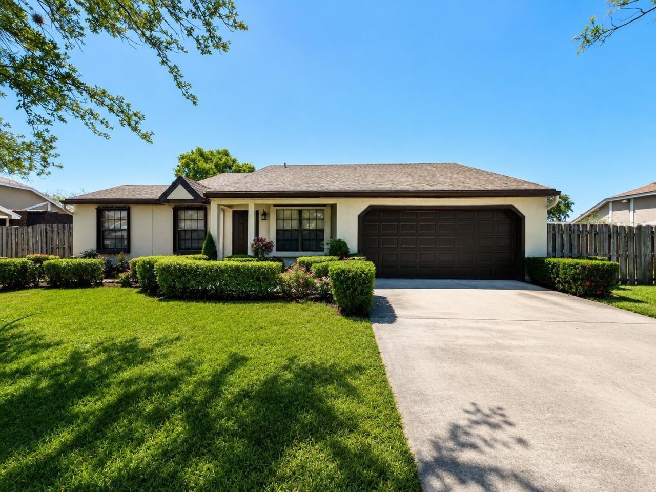15821 E Wind Circle, Sunrise, FL 33326 Photo