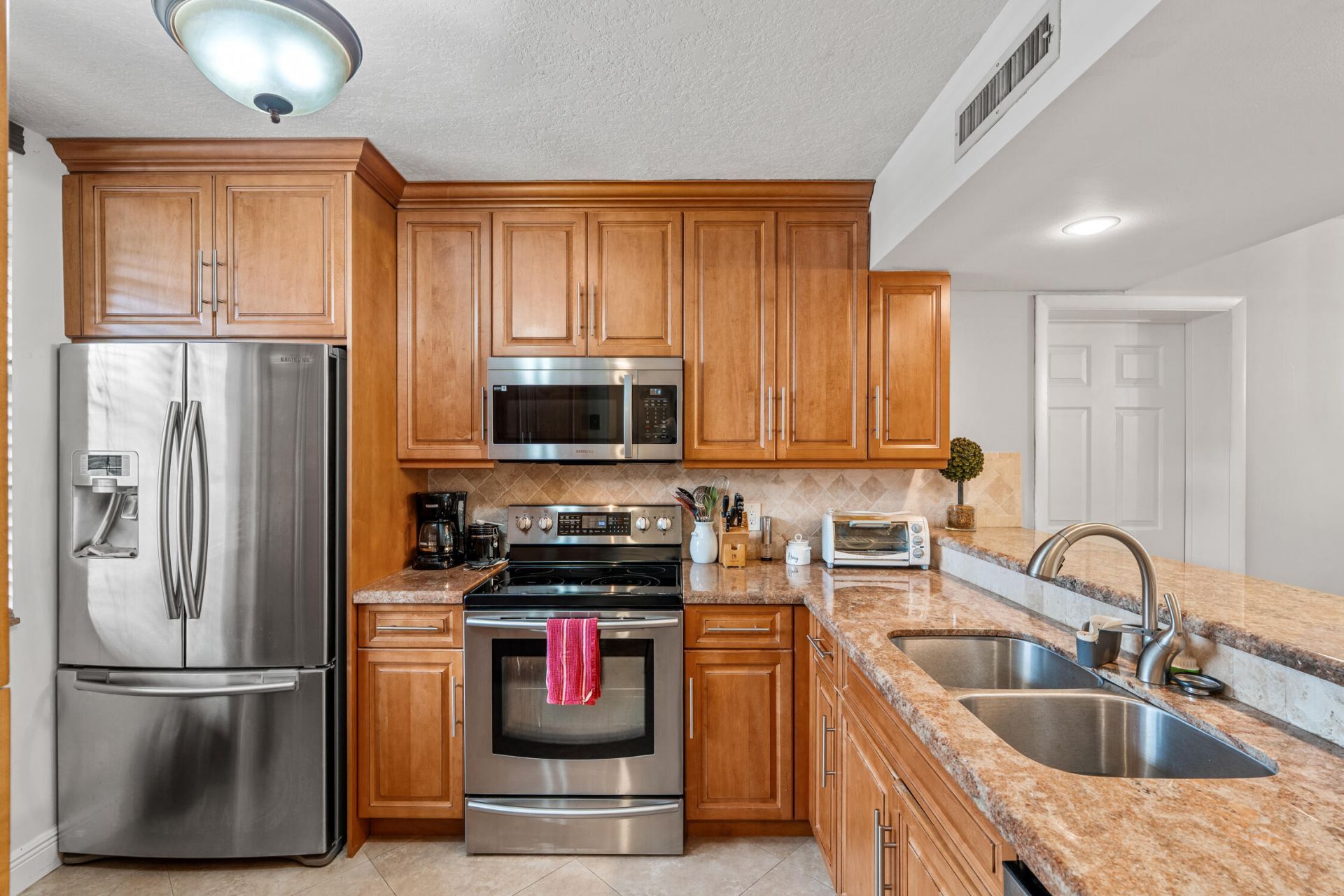 1713 Whitehall Drive, Unit 106, Davie, FL 33324 Photo