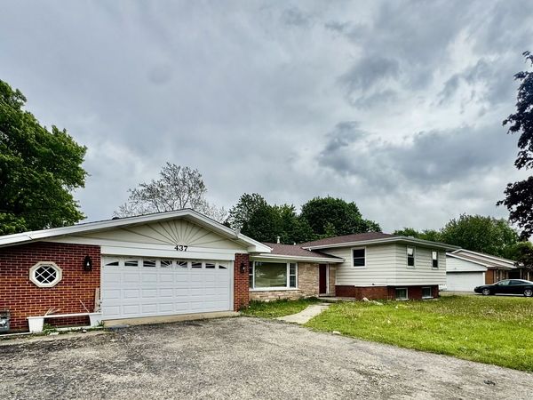 437 N MEACHAM Road , Schaumburg, IL 60173
