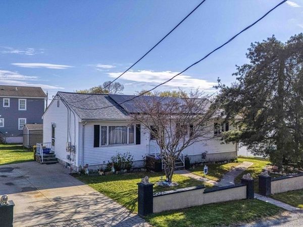 321 Embert St, Fall River, MA 02721