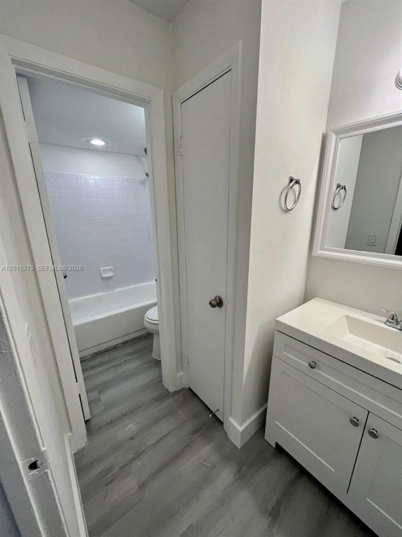 4561 W Mcnab Rd , Unit 17, Pompano Beach, FL 33069 Photo