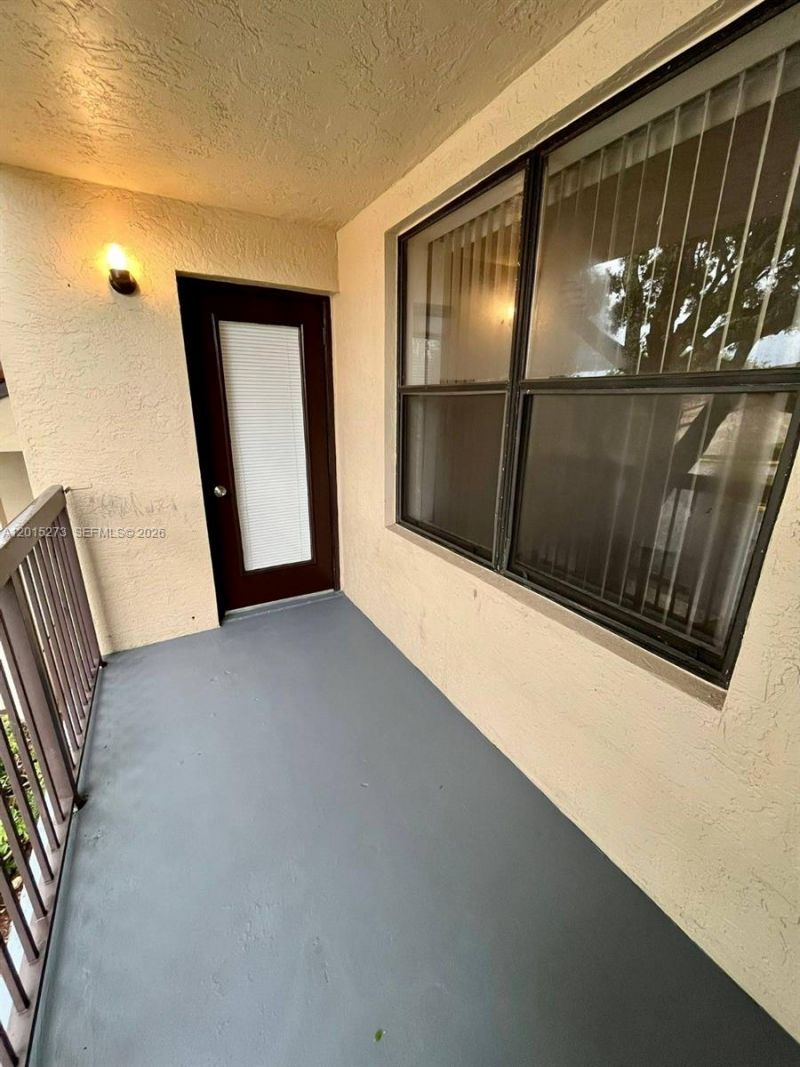 4561 W Mcnab Rd , Unit 17, Pompano Beach, FL 33069 Photo