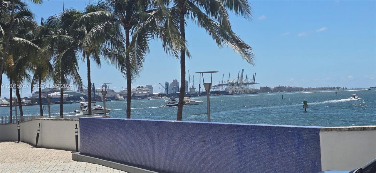 325 S Biscayne Blvd , Unit 4016, Miami, FL 33131 Photo