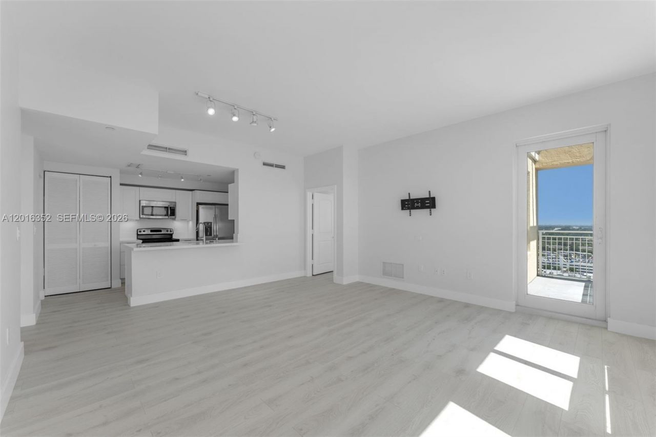 7350 SW 89th St , Unit 2202S, Miami, FL 33156 Photo