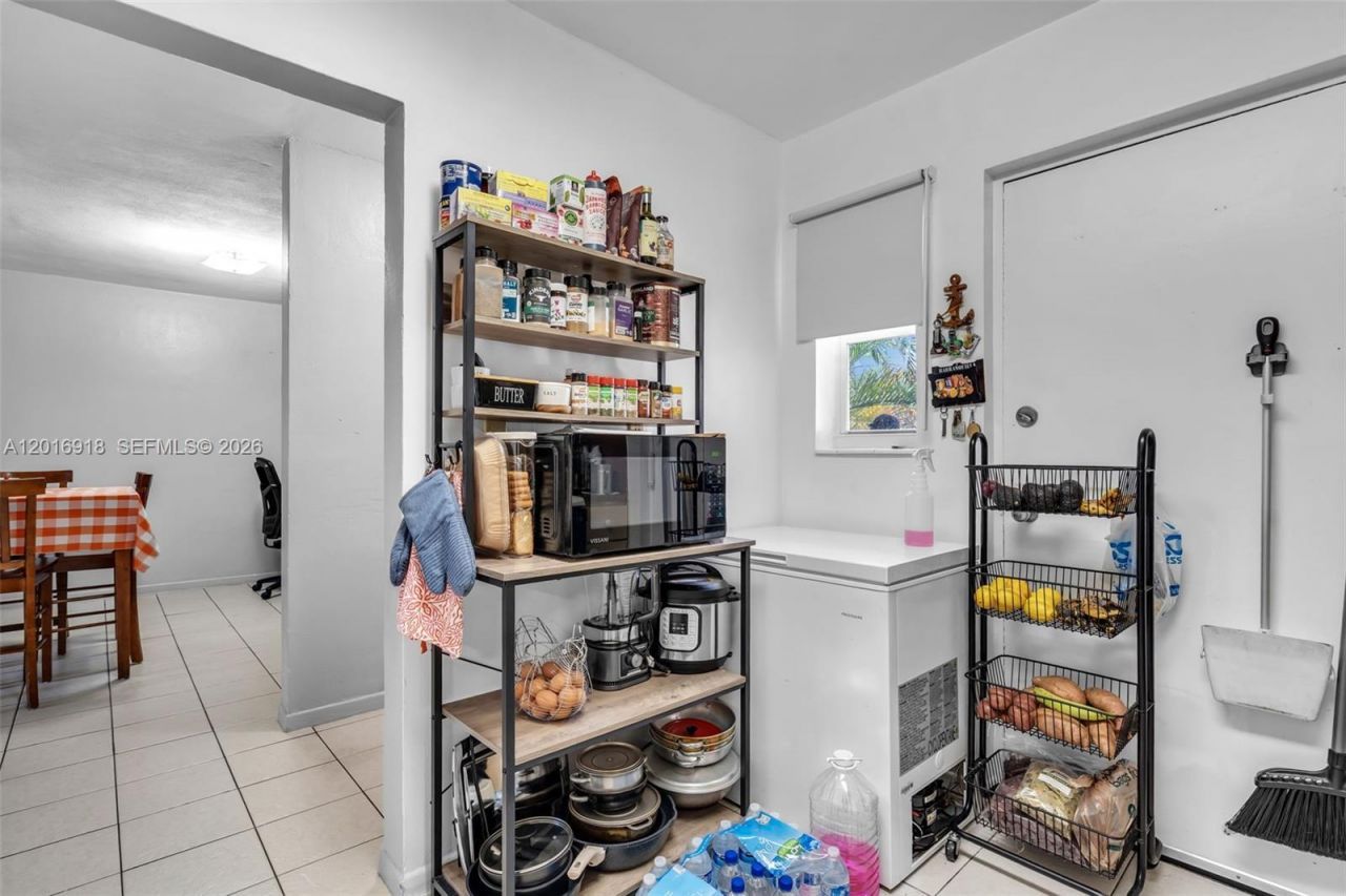 7400 Miami Lakes Dr, Unit D205, Miami Lakes, FL 33014 Photo