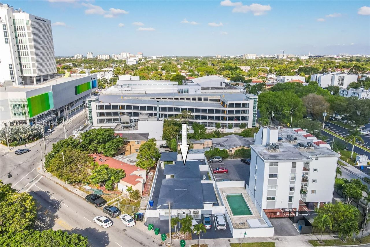 620 Beacom Blvd, Unit 4, Miami, FL 33135 Photo