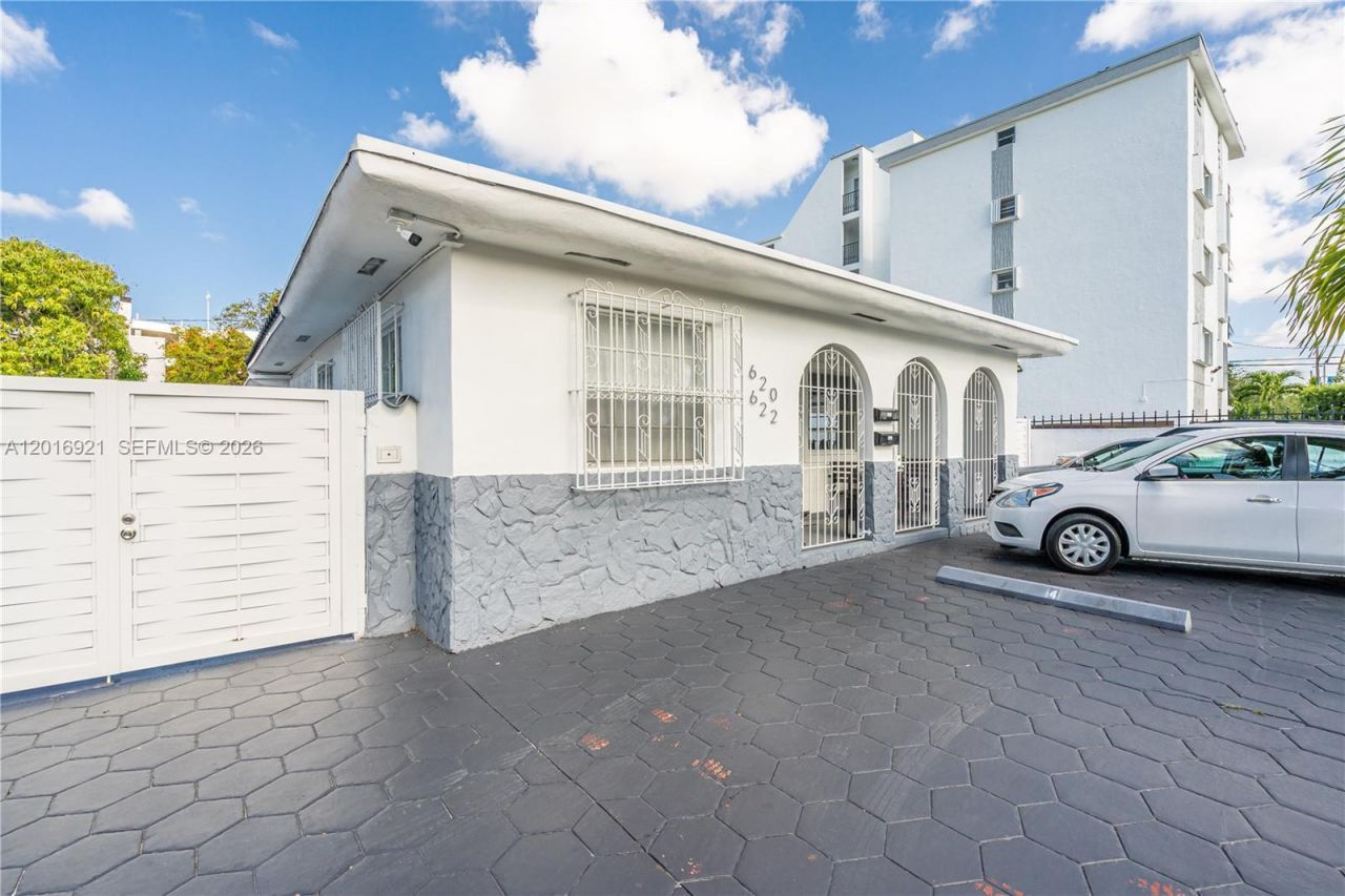 620 Beacom Blvd, Unit 4, Miami, FL 33135 Photo