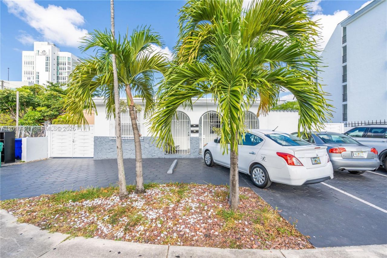620 Beacom Blvd, Unit 4, Miami, FL 33135 Photo