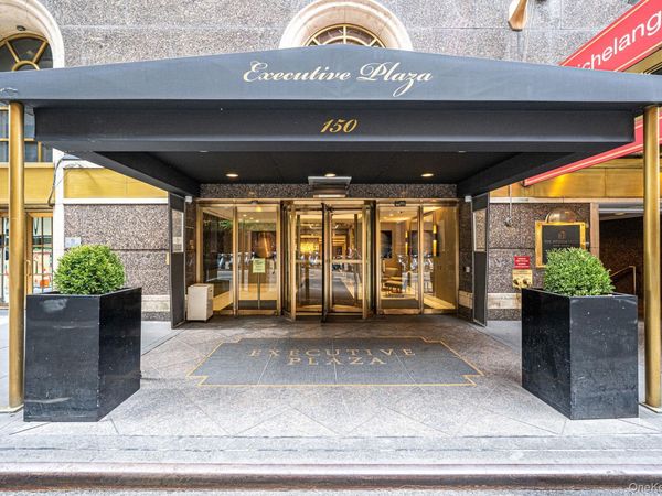 150 W 51st St , New York (Manhattan), NY 10019