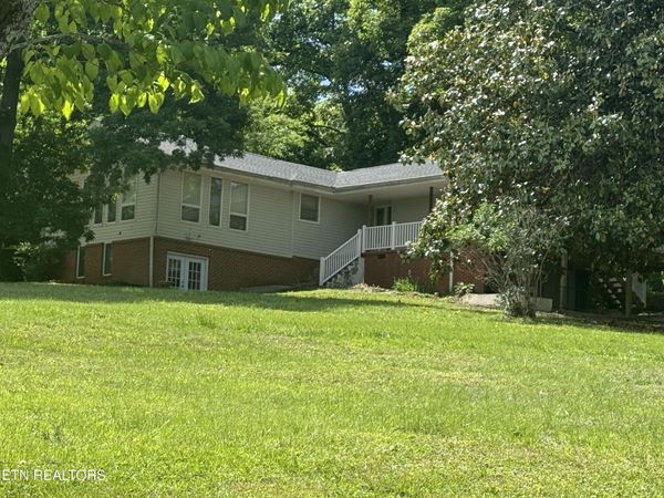 104 Mainsail Rd, Kingston, TN 37763
