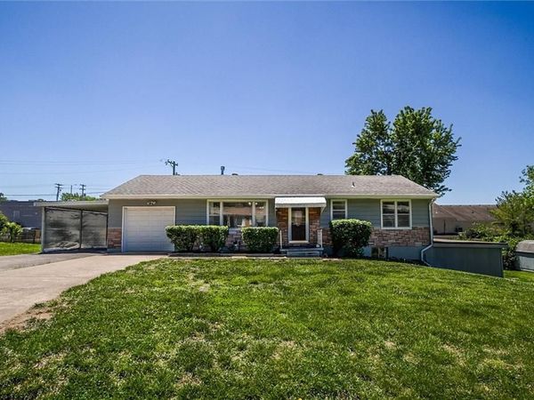 107 NE 72 nd Terrace, Gladstone, MO 64118