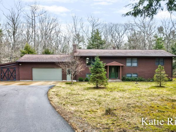 938 N Scenic Drive, Muskegon, MI 49445