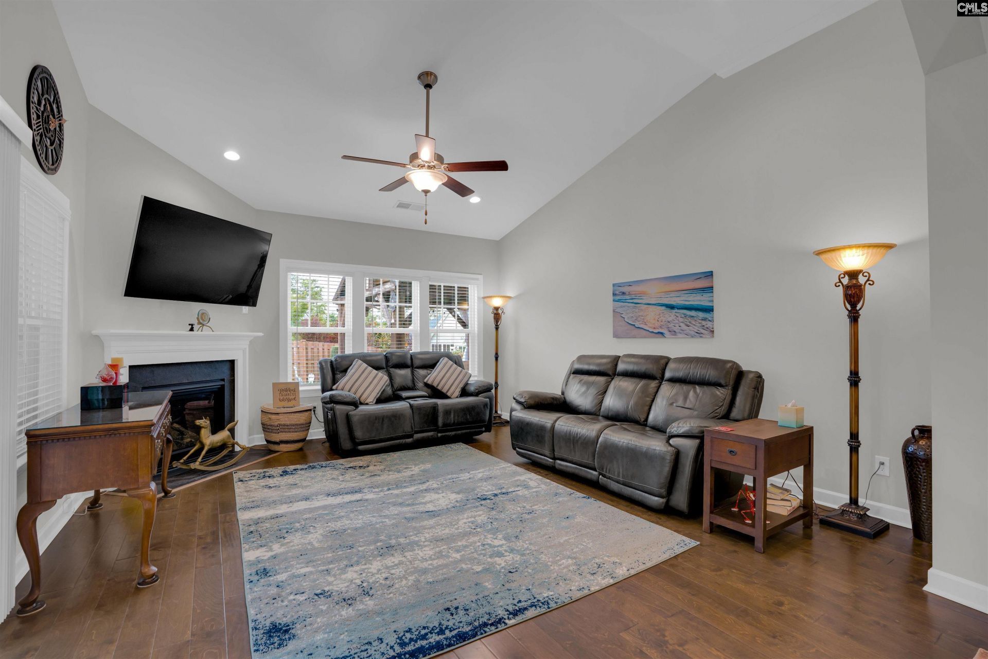788 Xander Way Photo 10