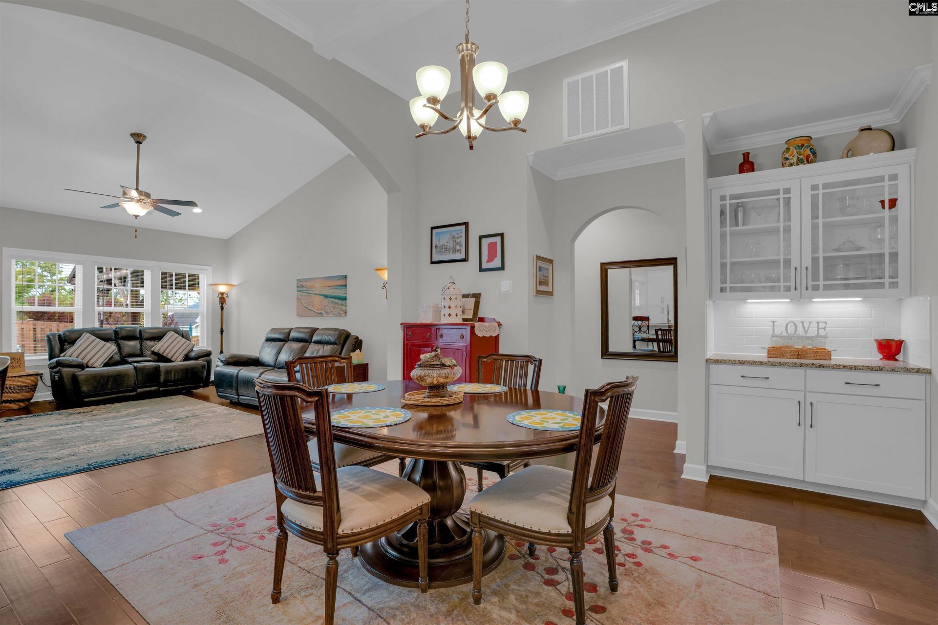 788 Xander Way Photo 6