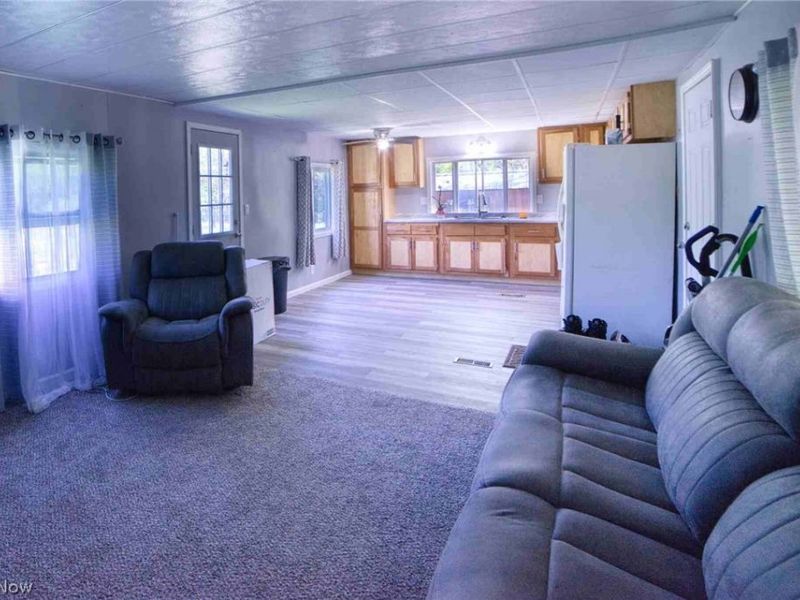 6201 Hatches Corners Road, Conneaut, OH 44030 Photo 3