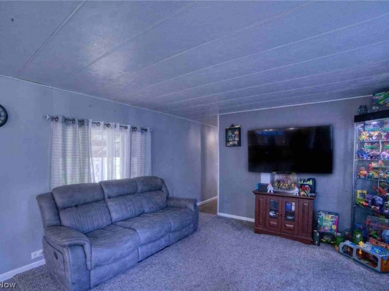 6201 Hatches Corners Road, Conneaut, OH 44030 Photo 5
