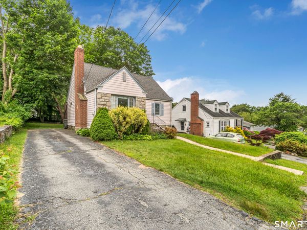 214 Thames , New London, CT 06320